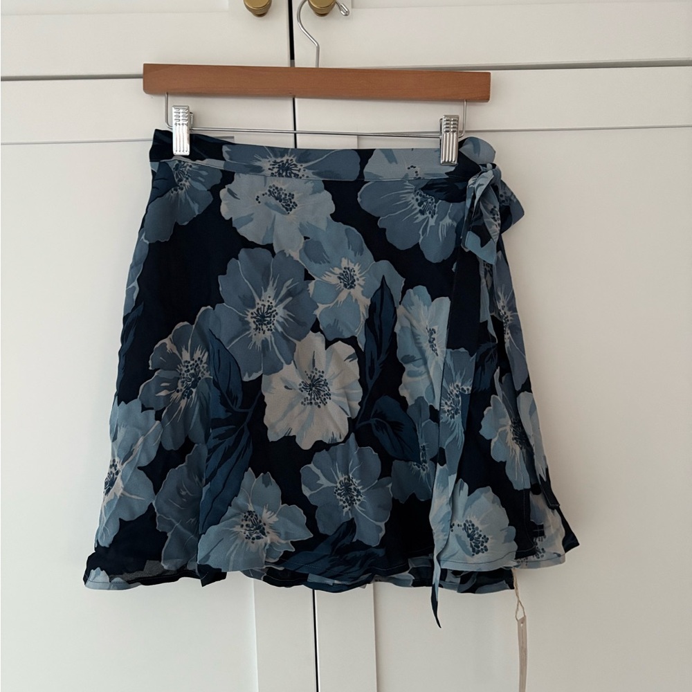 NWT Christy Dawn wrap skirt, M